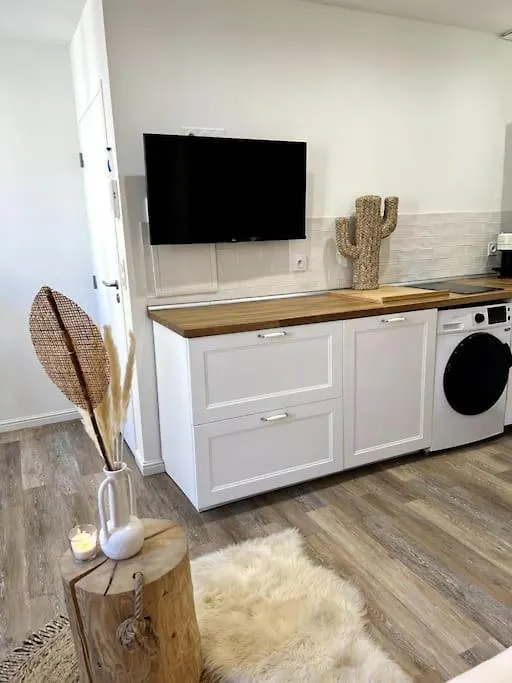 Apartment Studio 2 Neuf A 100M Des Plages Et De La Gare Saint-Raphael  France