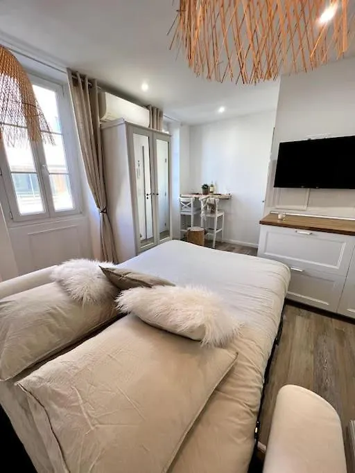 Studio 2 Neuf A 100M Des Plages Et De La Gare Saint-Raphael  0*, Saint-Raphael (Var)