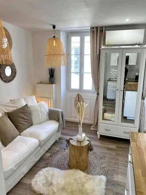 Studio 2 Neuf A 100M Des Plages Et De La Gare Saint-Raphael  Apartment Saint-Raphael (Var)