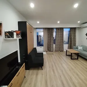 Grand Studio Spacieux Et Climatise Saint-Raphaël